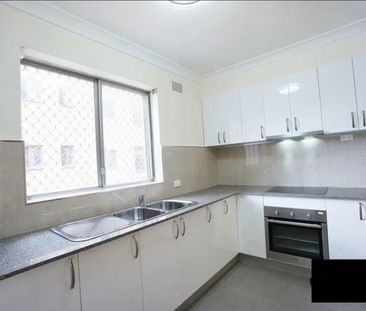 Kingsford - Photo 1