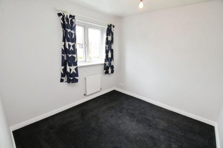 3 bedroom detached house to rent - Photo 3