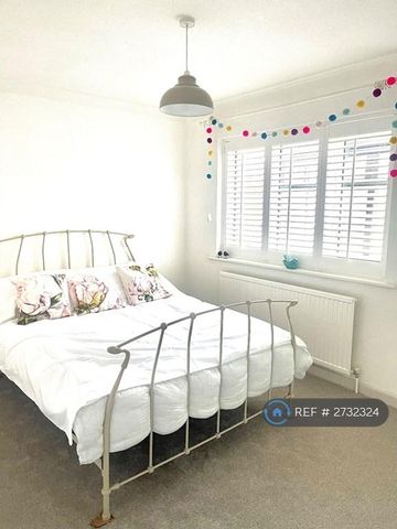 4 bedroom bungalow to rent - Photo 4