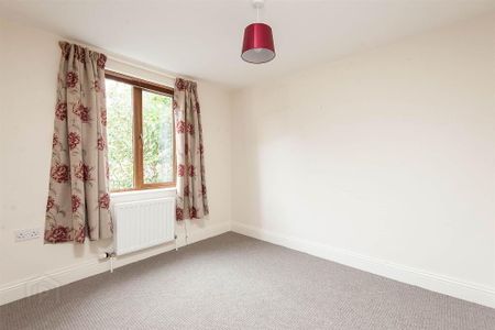 11 Bailey Manor, Robbs Road, Dundonald, Belfast, BT16 2NZ - Photo 2