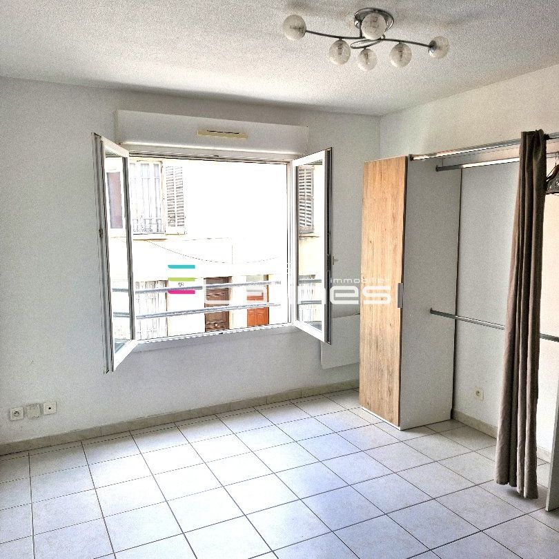 Location Appartement 1 pièce 24m² NIMES 30000 - Photo 1