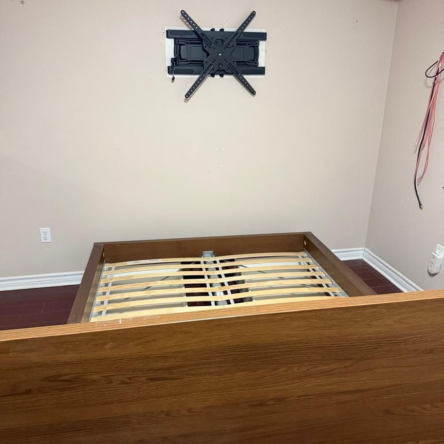 For Lease - 29 Sassafras Circle Unit# Bsmt, Vaughan, Ontario - Photo 1