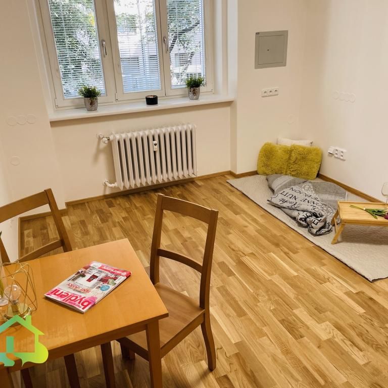 Pronájem bytu 1+kk 17 m2 - Fotografie 1