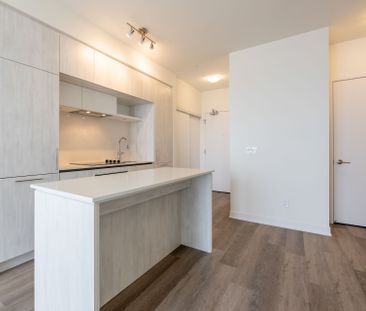 For Lease - 6 David Eyer Road Unit# 817, Richmond Hill, Ontario - Photo 1