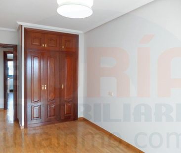 Piso de alquiler en Calle Tomás Crespo Frígilis, La Ería - Photo 3