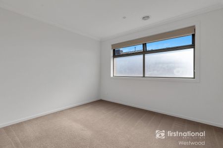 Sweet Dreams Are Made Of This! - Photo 4