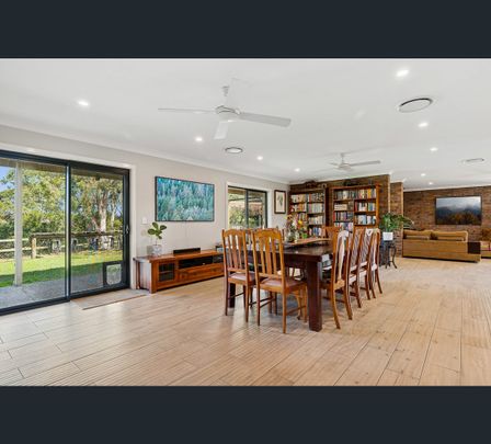 9 Logan Court, Clear Mountain, Qld 4500 - Photo 1