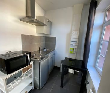 STUDIO MEUBLÉ CENTRE VILLE RUE GLORIETTE - Photo 5