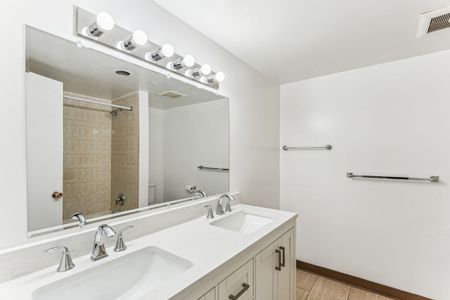 Kamel Point Village Apartments - 2 Bedroom - Photo 3