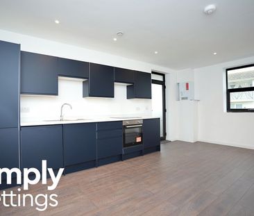 2 Bed property for rent - Photo 5