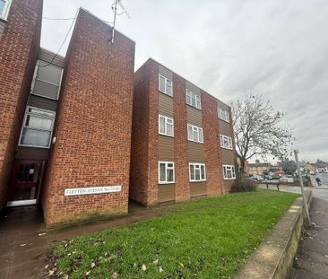 2 bedroom flat to rent - Photo 2