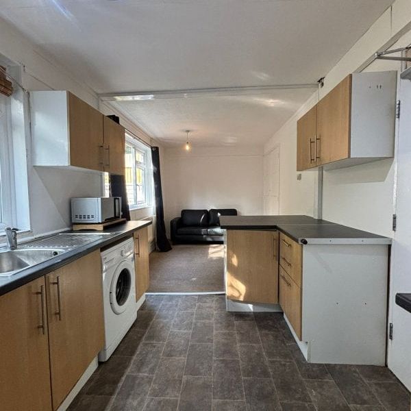Rushlake Road, Brighton - Photo 1