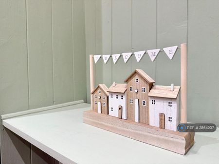 2 bedroom semi-detached house to rent - Photo 3