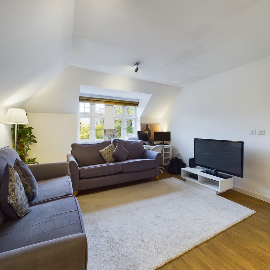 18 Mackintosh Street, Bromley, BR2, London - Photo 1