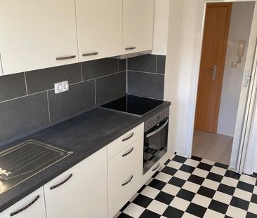 Schöne, helle 2-Zimmer-Wohnung mit Einbauküche in Uni-Nähe - Photo 3