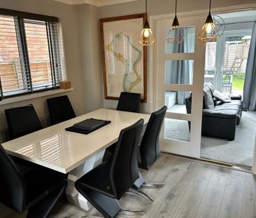 4 bedroom detached house to rent - Photo 1