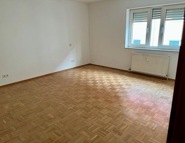 Helle, offene 2-Zimmer Wohnung zentral in Rastatt - Photo 1