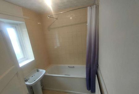 Berners Close, Tile Hill, Coventry, CV4 - Photo 2