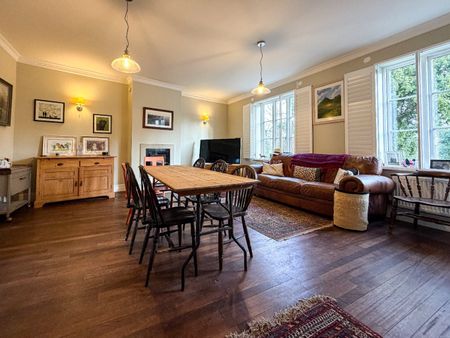 The Lodge, Newport Manor, Wrantage, - Photo 4