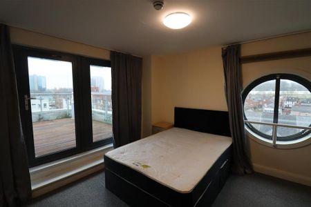 2 bedroom apartment to rent - Photo 4