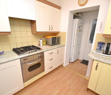 3 bedroom terraced house to rent - Photo 6