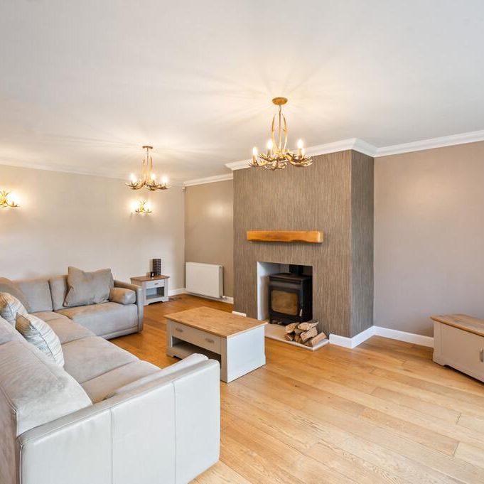 3 bedroom semi-detached house to rent - Photo 1