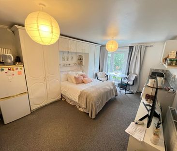 Studio Flat, Mountington Park Close, HA3 - Photo 2