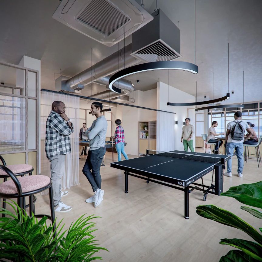 Large High Double Ensuite - Photo 1