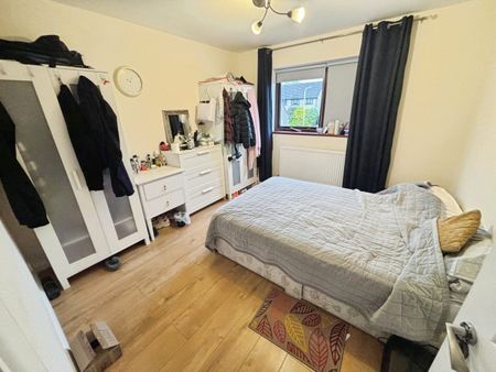 Etton Close, Hornchurch, RM12 - Photo 5