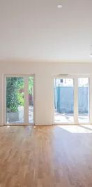 Moderne Neubauwohnung mit Terrasse & Eigengarten - Photo 1