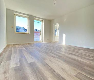 ***ZWEITBEZUG NACH SANIERUNG – FAMILIEN AUFGEPASST*** 3-Zimmer-Wohn... - Photo 2