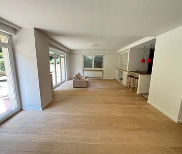 Verhuur appartement 2 kamers, 166m² - Photo 4