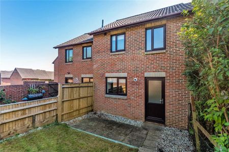 2 bedroom terraced house to rent - Photo 4