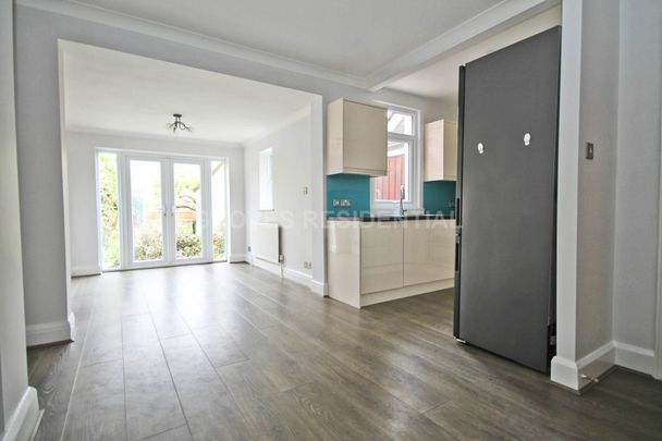 Price £3,250 pcm - Available Now - Unfurnished - Photo 1