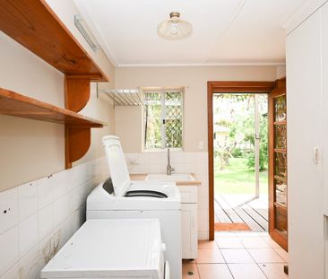 Air conditioned Room in Very Large Residence - Photo 3