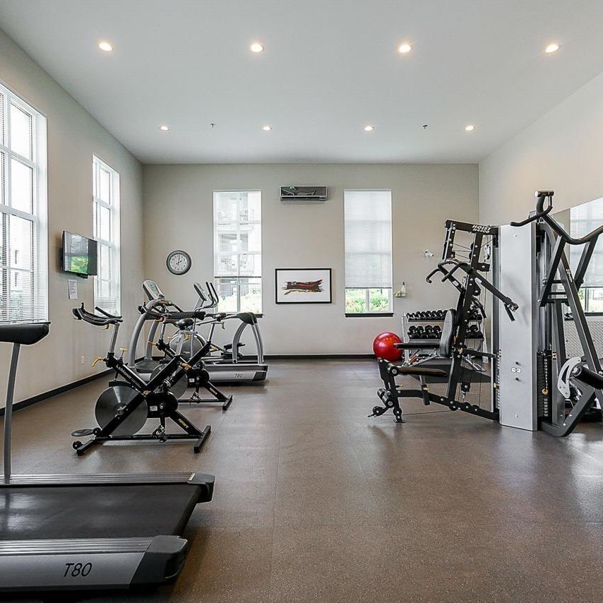 Stunning Two Bed, Two Bath Condo in Harvard Gardens - Photo 1