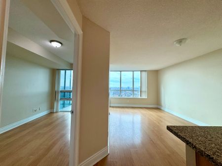 For Lease - 15 Greenview Avenue Unit# 2209, Toronto, Ontario - Photo 2