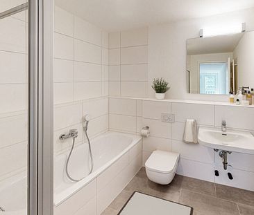 Kompakte 4-Zimmer-Wohnung mit moderner Einbauküche, separatem Gäste-WC und Loggia - Foto 3