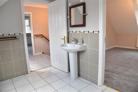 28 Tullymore Dale, Broughshane, Ballymena, BT43 7DD - Photo 5