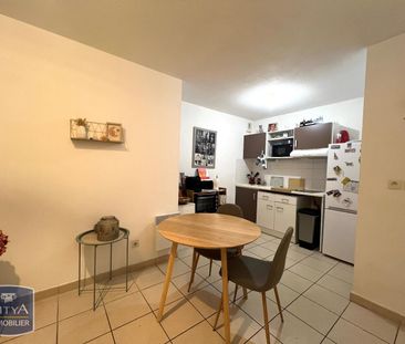 Location Appartement 2 pièces 44m² SORGUES 84700 - Photo 4
