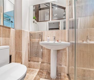 2 bedroom semi-detached house to rent - Photo 6