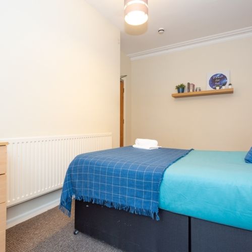 11 Headingley Mount, Headingley, Leeds, LS6 3EL - Photo 1