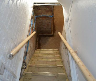 3 bedroom flat to rent - Photo 6