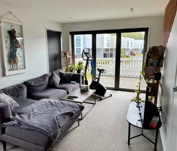 Beautiful 2 bedroom available now! - Photo 5
