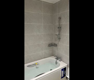 Room in a Shared House, Elswick Road, SE13 - Photo 1