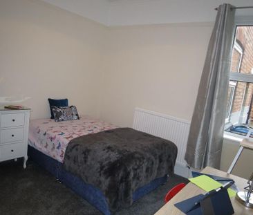 5 bedroom house to rent - Photo 1