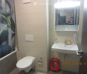 3.5 pièces, rez,94 m2,terrasse, place de parc int et ext - Photo 3