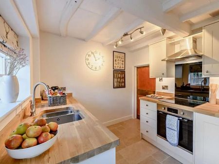 2 bedroom cottage to rent - Photo 5