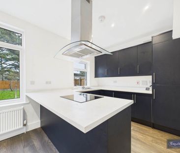 3 bedroom semi-detached house to rent - Photo 6