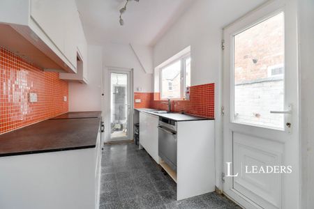 3 bedroom terraced to rent Arthur Street, Loughborough, LE11 - Photo 2